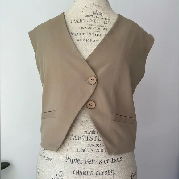 Brown button front vest - Picture 3 of 6